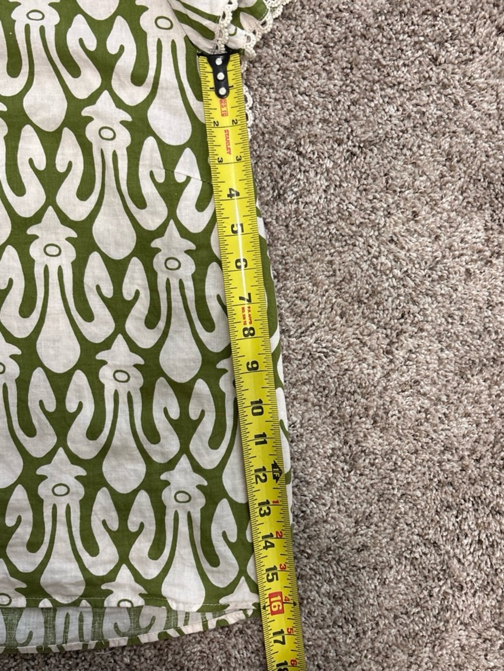 Christian Siriano Olive Green and White Patterned Flutter Sleeve Top - Picture 4 of 5